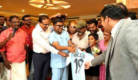 പൂര്‍ണ ആരോഗ്യവാന്‍, തൃശൂരില്‍ പാമ്പുകടിയേറ്റ അനോഷ് ആശുപത്രി വിട്ടു 