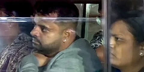 പ്രജ്വല്‍ രേവണ്ണയെ ജുഡീഷ്യല്‍ കസ്റ്റഡില്‍ വിട്ടു; ജൂലൈ 8 വരെ ജയിലില്‍ തുടരും