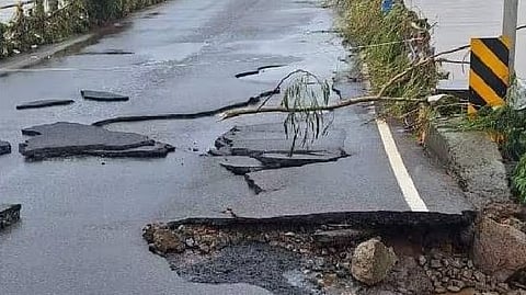 ഒരു സമയം ഒരു ഭാഗത്തേക്കുള്ള വാഹനങ്ങൾ മാത്രം; പട്ടാമ്പി പാലം നാളെ തുറക്കും