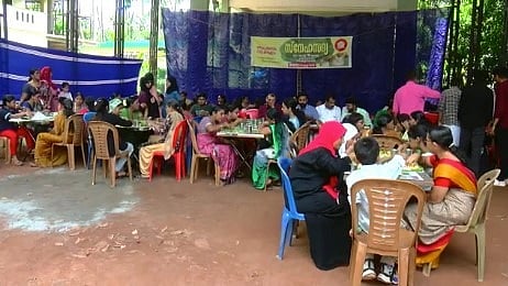 വയനാടിനായി സ്നേഹ സദ്യ വിളമ്പി ഡിവൈഎഫ്ഐ; വിവിധ പരിപാടികളിലൂടെ സ്വരൂപിച്ചത് മൂന്ന് കോടി രൂപ