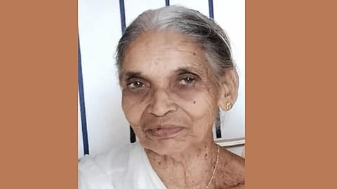 റോഡ് മുറിച്ചു കടക്കുന്നതിനിടെ ബസിനടിയിൽപ്പെട്ടു; പാലക്കാട് വയോധികയ്ക്ക് ദാരുണാന്ത്യം