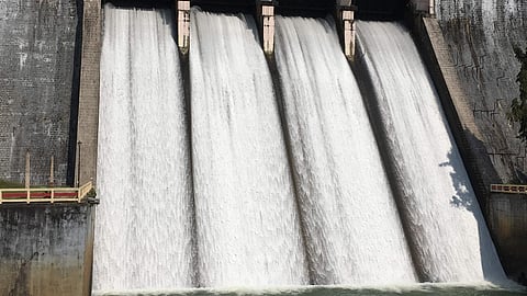 മലമ്പുഴ ഡാമിന്റെ നാല് ഷട്ടറുകൾ ഉയർത്തി; തുറന്നത് ജലനിരപ്പ് ക്രമീകരിക്കുന്നതിന്റെ ഭാഗമായി