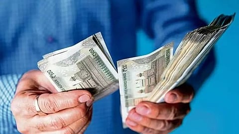 സാമ്പത്തിക ക്രമക്കേട്: ഇടുക്കി ജില്ലാ മെഡിക്കൽ ഓഫീസർ ഡോ. എൽ. മനോജിനെ സസ്പെൻ്റ് ചെയ്തു