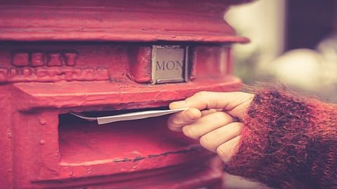 കത്തിനുമുണ്ടൊരു കഥപറയാൻ; ഗൃഹാതുരത്വമുണർത്തി തപാല്‍ക്കാല ഓർമകൾ