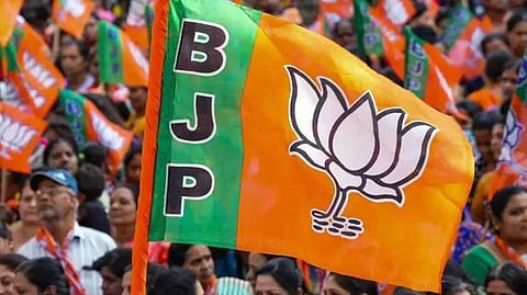 ബിജെപി കൗൺസിലർമാരെ കോൺഗ്രസിലെത്തിക്കാൻ സന്ദീപ് വാര്യർ; വിഷയത്തിൽ ഇടപെടാനൊരുങ്ങി കേന്ദ്ര നേതൃത്വം