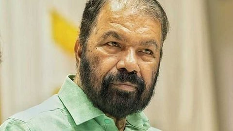 സർക്കാർ അധ്യാപകർ സ്വകാര്യ ട്യൂഷൻ സെൻ്ററിൽ ജോലി ചെയ്യാൻ പാടില്ല: വിദ്യാഭ്യാസ മന്ത്രി