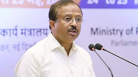 പിണറായിക്ക് മുഖ്യമന്ത്രി കസേരയിൽ ഇരിക്കാൻ യോഗ്യതയില്ല; സിപിഐഎം വേറെ ആളെ കണ്ടെത്തട്ടേ: വി. മുരളീധരൻ