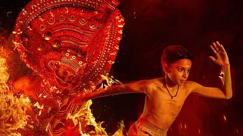 കുടുംബ പശ്ചാത്തലത്തില്‍ ശക്തമായ പ്രമേയം ചര്‍ച്ച ചെയ്യുന്ന 'പൈതലാട്ടം'; ഫസ്റ്റ് ലുക്ക് പുറത്ത്