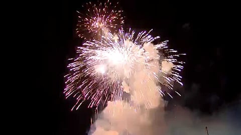 തൃശൂർ പൂരാവേശത്തിലേക്ക്; സാമ്പിൾ വെടിക്കെട്ടിന് വർണാഭമായ പര്യവസാനം