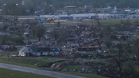 യുഎസിൽ നാശം വിതച്ച് ചുഴലിക്കാറ്റ്; 27 മരണം, നിരവധി പേർക്ക് പരിക്ക്