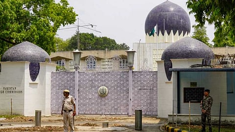 "24 മണിക്കൂറിനകം രാജ്യം വിടണം"; പാകിസ്ഥാൻ ഹൈക്കമ്മീഷനിലെ ഉദ്യോഗസ്ഥനെ പുറത്താക്കി ഇന്ത്യ