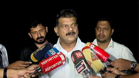 ഇതൊരു ചിന്ന പാര്‍ട്ടി, ഇന്ത്യയും പാകിസ്ഥാനും തമ്മിലുള്ള പ്രശ്‌നം വരെ പരിഹരിച്ചില്ലേ; യുഡിഎഫുമായി ഒത്തുതീര്‍പ്പെന്ന് സൂചന നല്‍കി പി.വി. അന്‍വര്‍