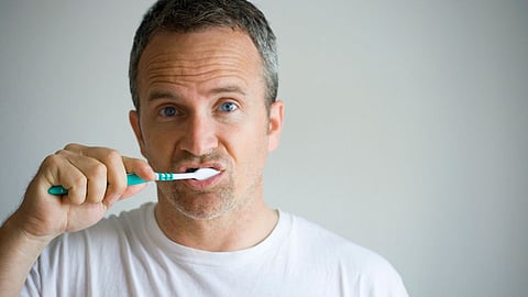 Health: பிரஷ் பண்ணும்போது இந்த விஷயங்களை கவனத்தில் வையுங்கள்!