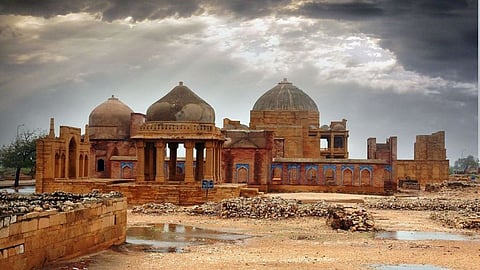 ஆசியாவின் மிகப் பெரிய இறுதி சடங்கு தலம் - எங்கே இருக்கிறது? என்ன சிறப்பு?