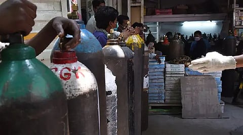ஆக்சிஜன் சிலிண்டர்