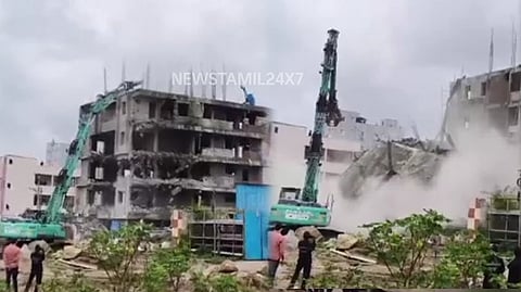 கட்டிடம் தகர்ப்பு