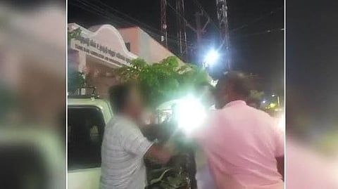 மாற்றுத்திறனாளி மீது தாக்குதல்