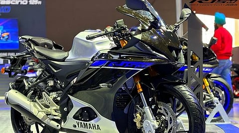 r15 m