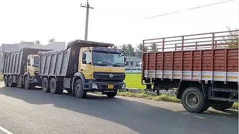 dipper lorry