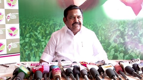 அதிமுக பொதுச் செயலாளர்