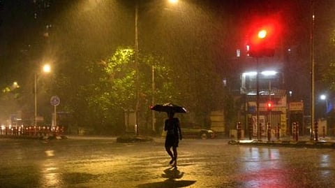சென்னையை குளிர்வித்த மழை