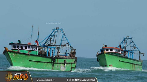 கடற்கொள்ளையர்களின் அட்டூழியம்