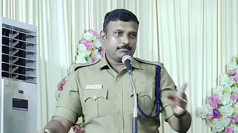 காவல் துணை ஆணையர் பேச்சு