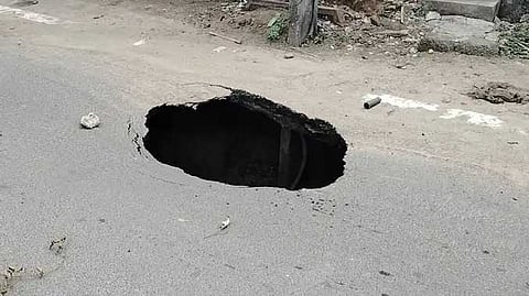 TVL Karukku road hole