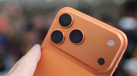 Iphone 17 cosmic orange