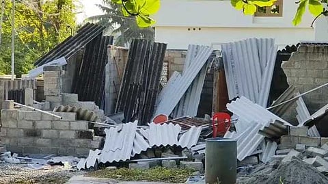 KNK Dmk it wing house issue