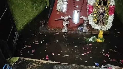 temple rain water