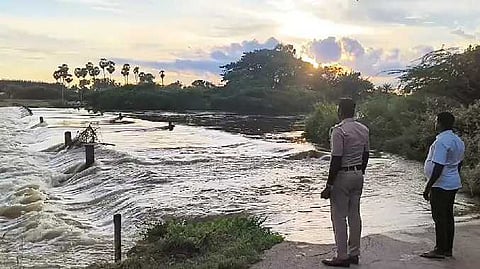 Kosasthalai river