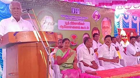 KP Munuswamy