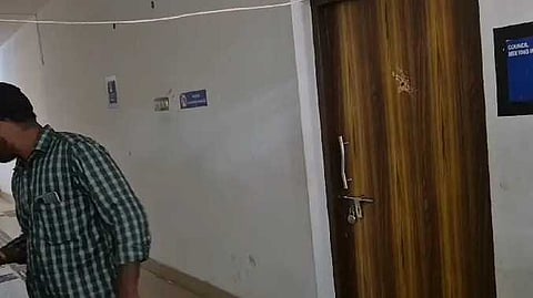 KNC Councellor door