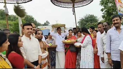 Sholingar temple