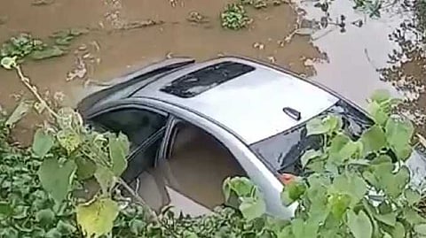 MYD Car damaged