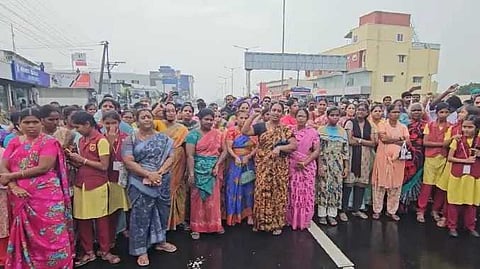 DPM School students protest