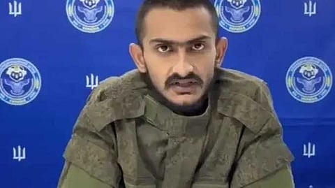 IND STUDENT IN WAR