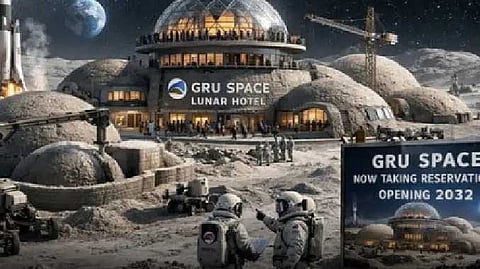 Moon hotel