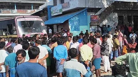 கள்ளகுறிச்சி பேருந்து மறியல்