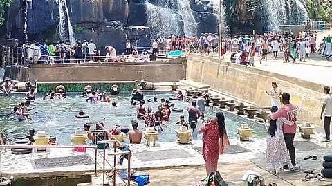 கன்னியாகுமாரி திற்பரப்பு அருவி