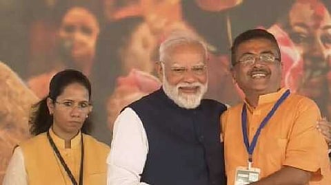 மேற்குவங்கத்தில் பாஜக ஆட்சி, முதலமைச்சரானார் சுவேந்து அதிகாரி