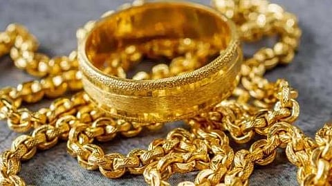 தங்கத்தின் விலை ஒரு சவரனுக்கு ரூ.120 ரூபாய் சரிவு