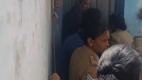 குடியிருப்பை இடிக்க முயற்சி