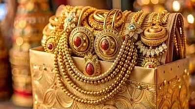 தங்கம் விலை சவரனுக்கு ரூ. 640 ரூபாய் குறைந்தது