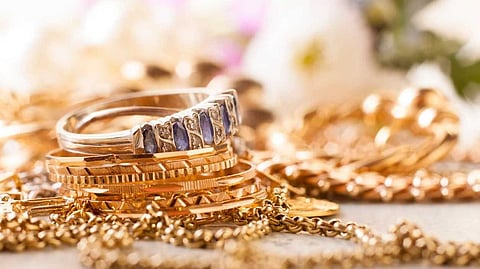 ஆபரணத் தங்கத்தின் விலை ஒரு சவரனுக்கு ரூ.400 குறைவு