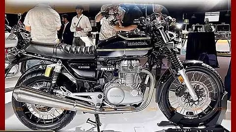 புதிய CB500 பைக்குகளுக்கான முன்பதிவு