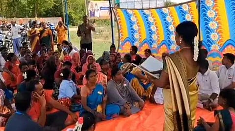 கழிவறை கட்டித் தரவில்லை