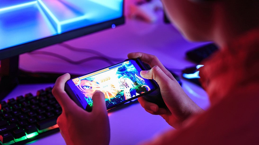 Which PC Esports Games Have Mobile Versions in 2025?