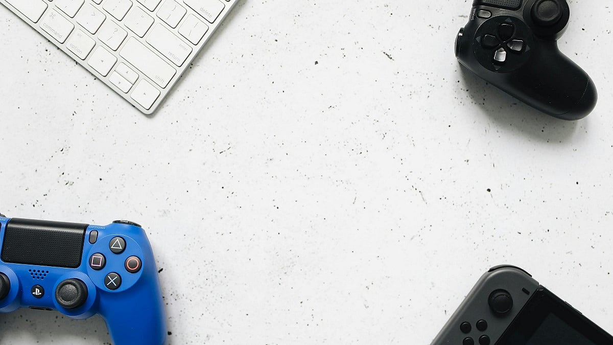 Trending: PC vs Console Gaming: Revenue Split and Platform Economics